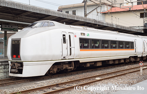 クハ650-1001