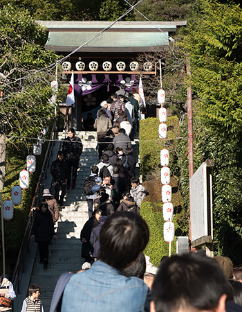 元日の荏柄天神社