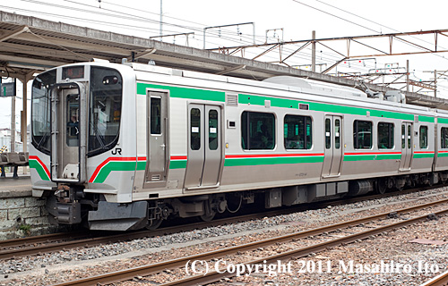 クモハE721-44