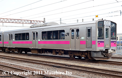 クハ700-101