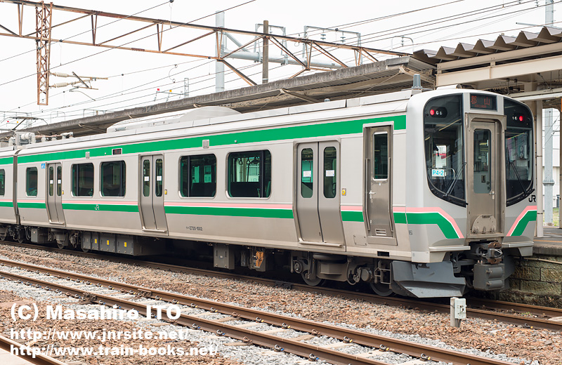 クハE720-1002