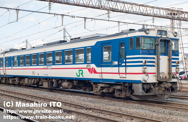 新津に残っていた広幅ホロを備えたキハ48形ワンマン改造車（キハ48