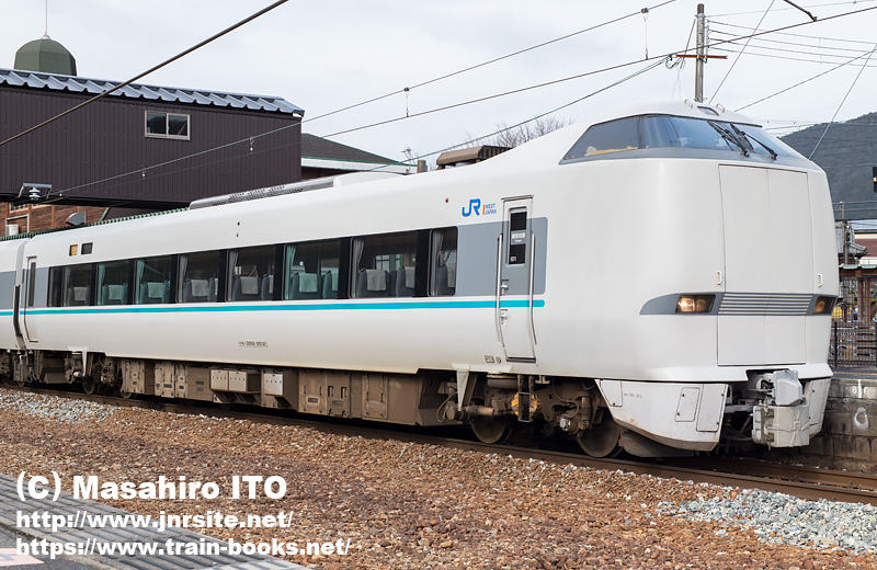 特急「こうのとり 1・14号」に増結された“くろしお”編成の