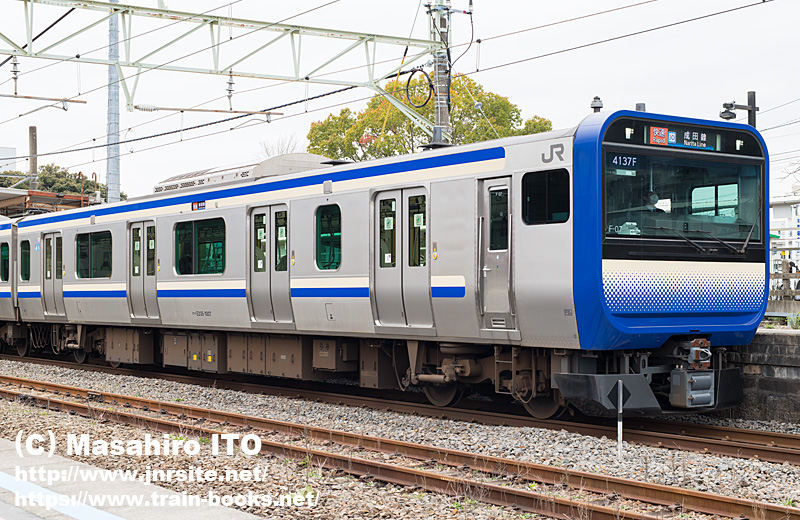 横須賀・総武快速線で活躍するクハE235形1000番代の電気連結器