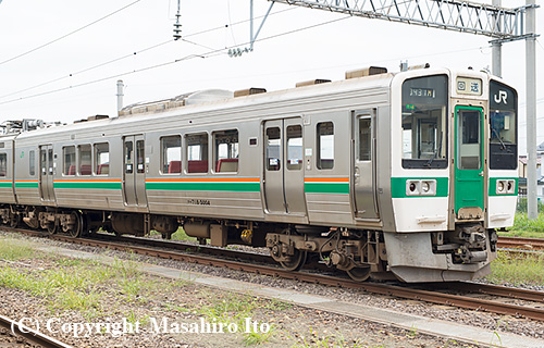 クハ718-5004