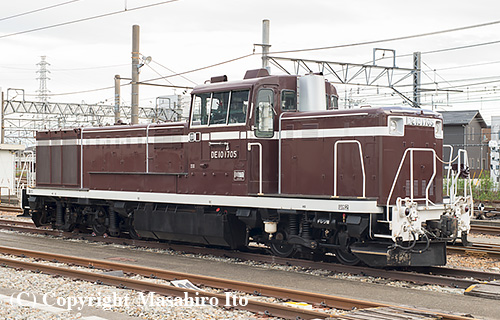 DE10 1705